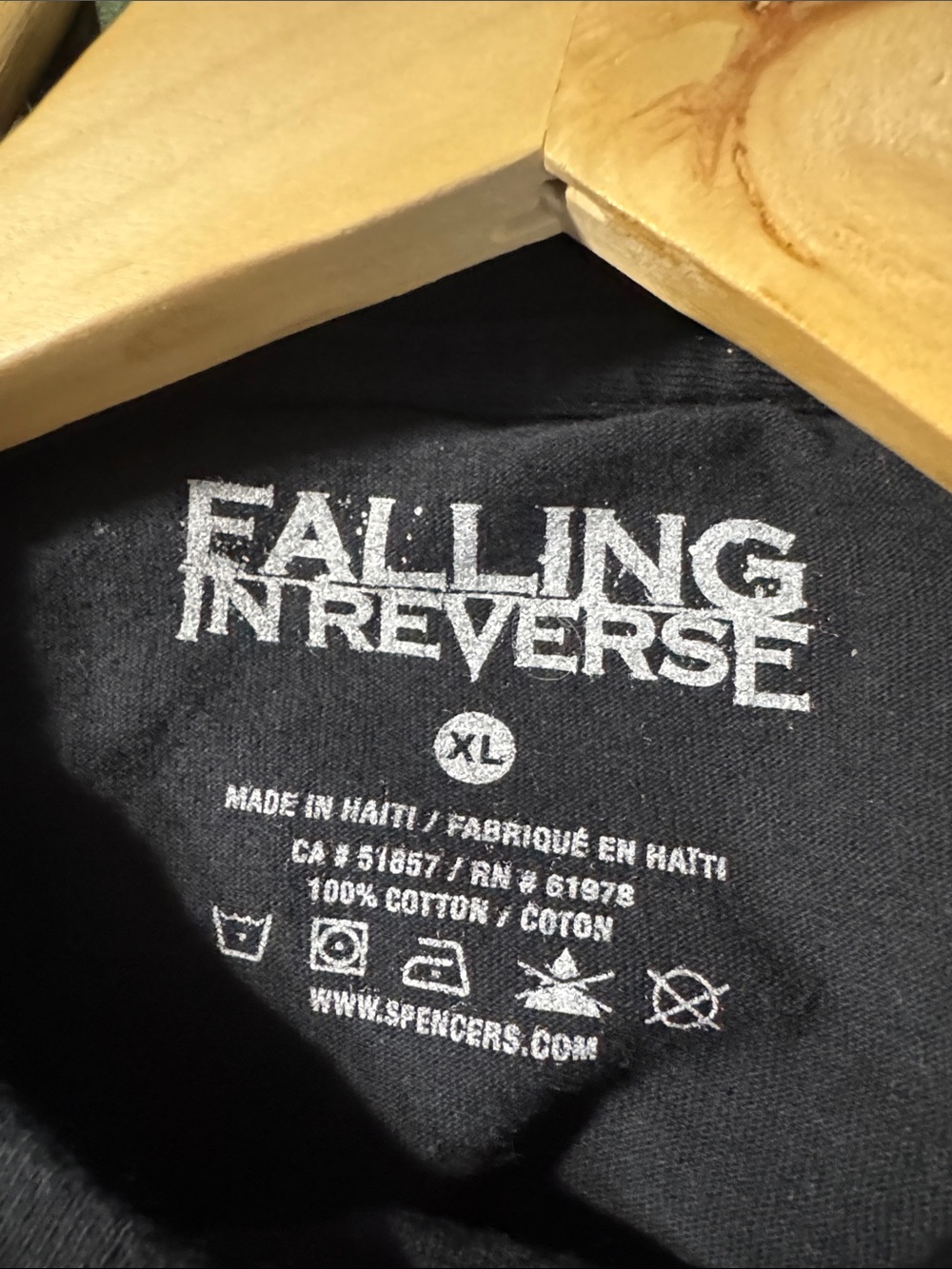 Falling In Reverse T-Shirt - Picture 5 of 5